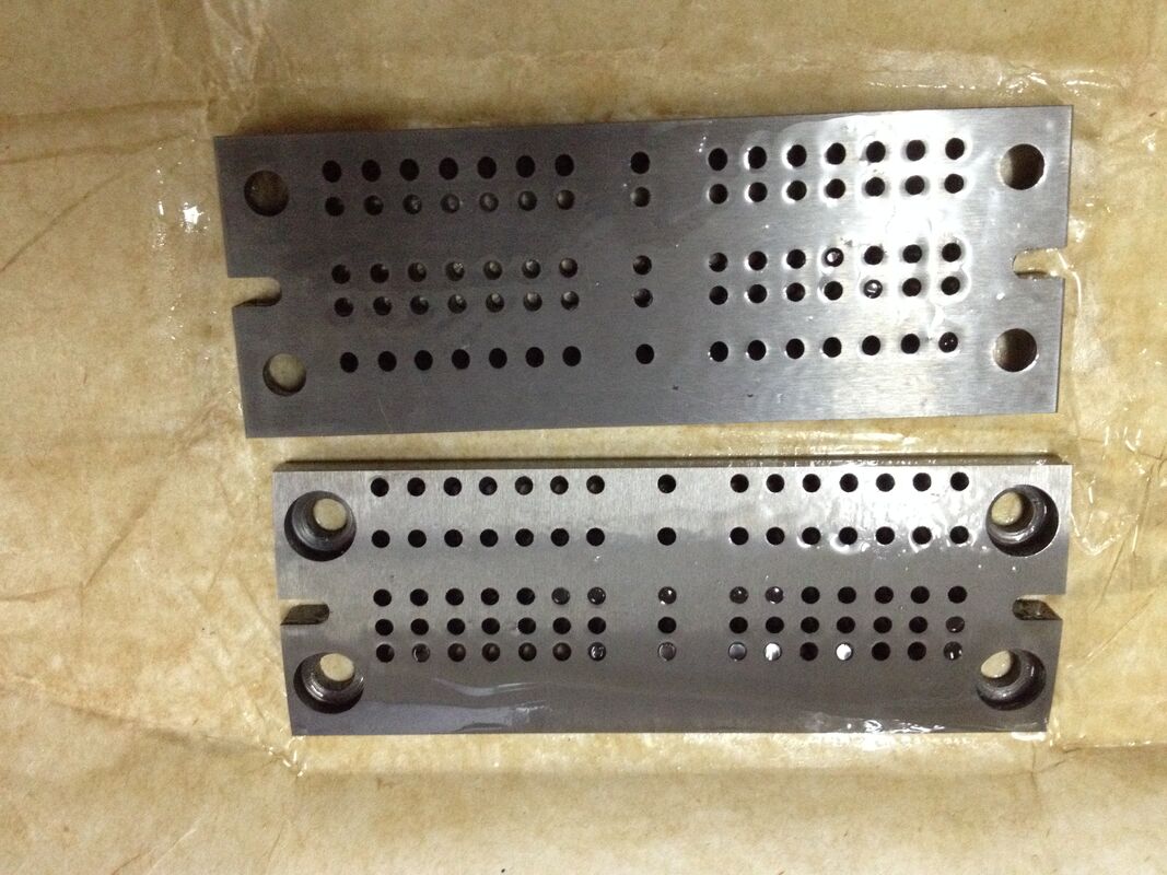 Hauni Protos Machine Tungsten Carbide Suction Plate 124×33×6.7mm cho máy móc thuốc lá